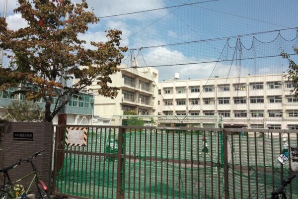 横浜市立鶴見小学校